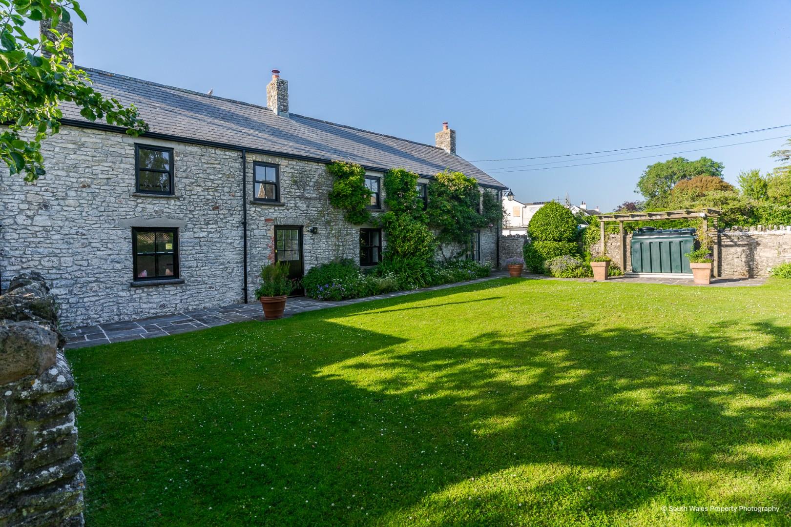 Prisk, Nr Cowbridge, Vale Of Glamorgan, CF71 7TJ